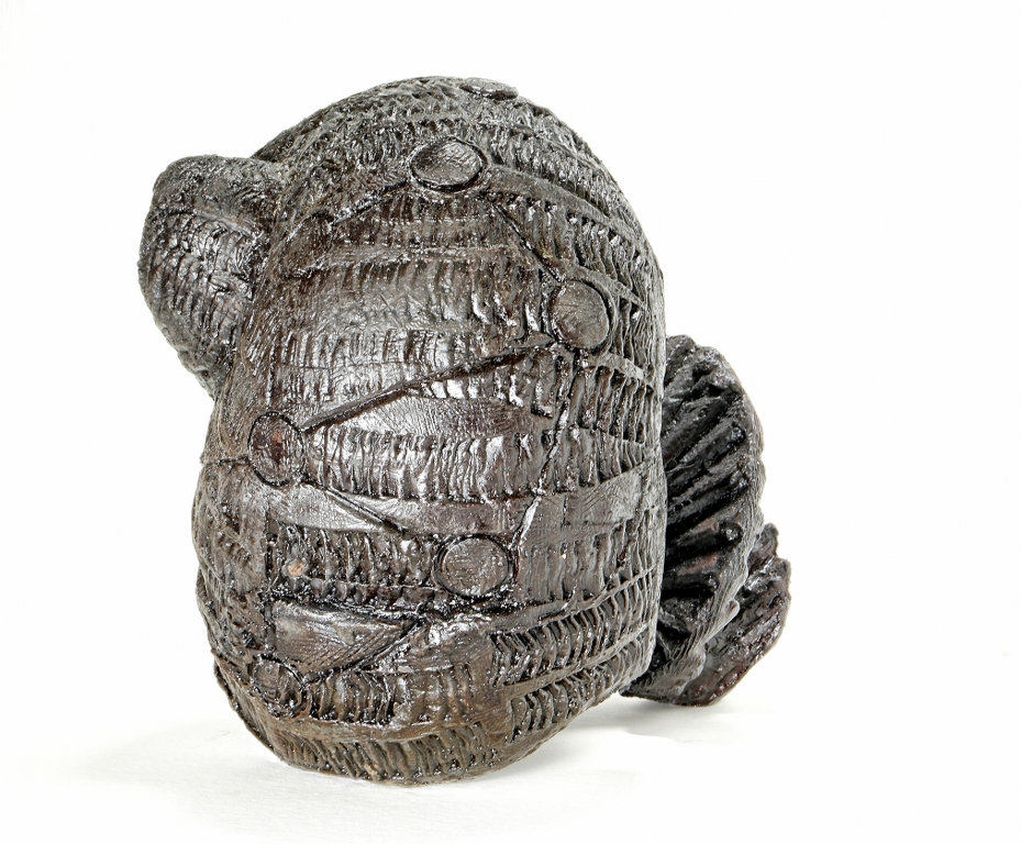 Mythical sounder / Myyttien kaikuluotain anssi taulu sculptor