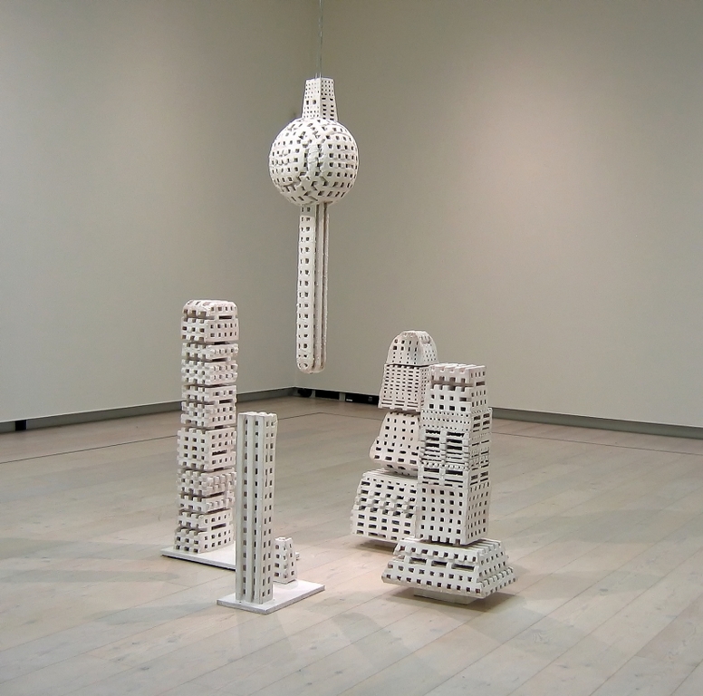 Wasp Factories anssi taulu installation